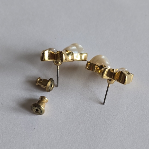 Vintage bell earrings gold tone bow pearlized pearlcore - Picture 5 of 10